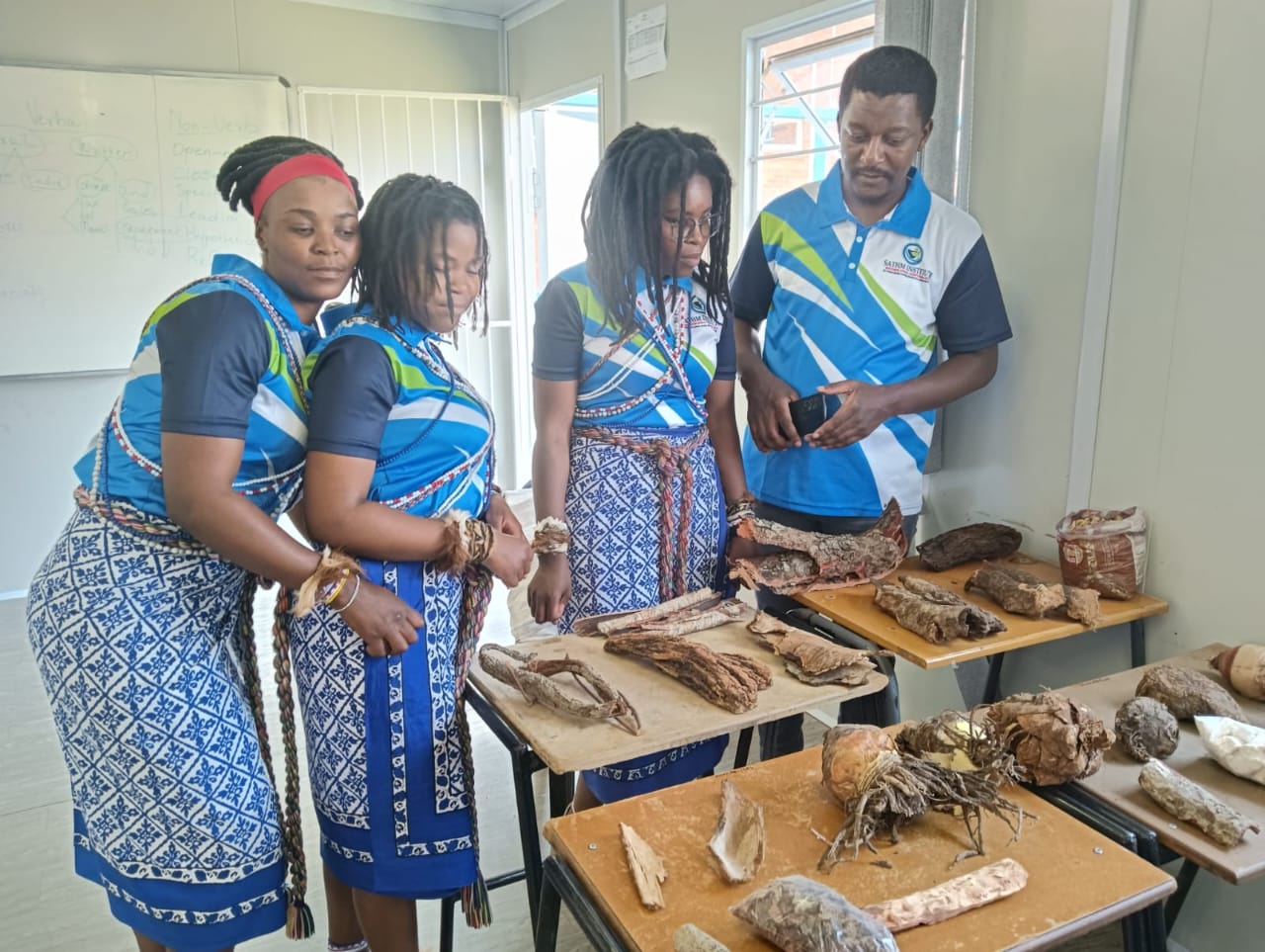 WhatsApp Image 2025-02-10 at 12.51.32_daa31a22 WhatsApp Image 2025-02-10 at 12.51.32_daa31a22